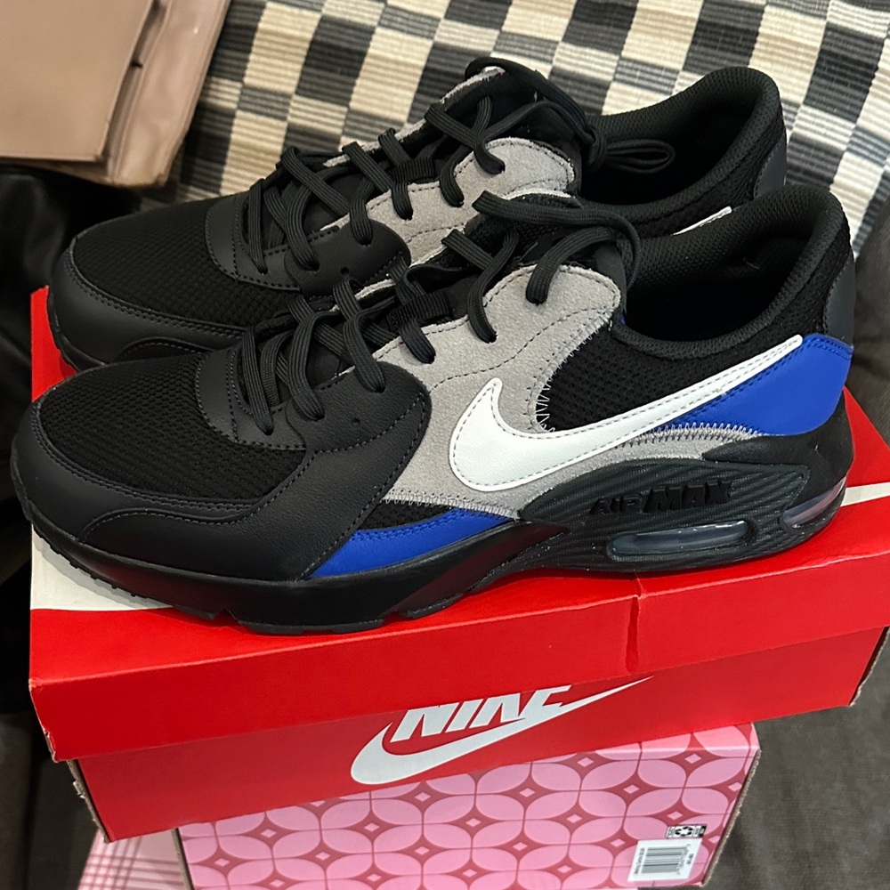 Nike Airmax Men's Black, Gray, and Blue Sneakers
